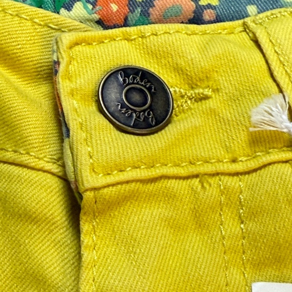Mini Boden Girls SweetCorn Yellow Denim Shorts, NWT, Sz 9, Summer, Bright - Picture 3 of 11